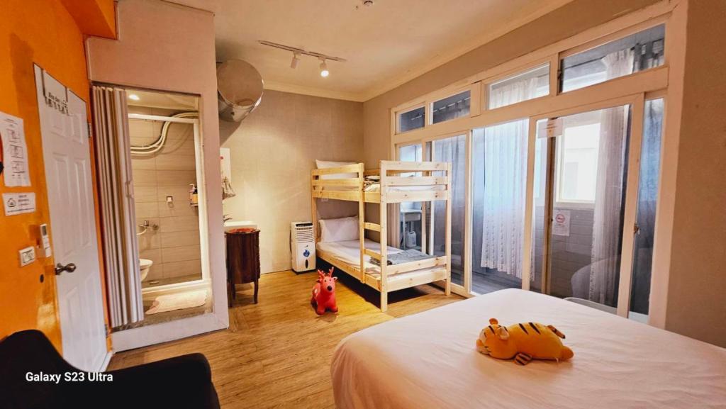桃園機場羅里輕旅 近桃園竹圍漁港 Rory Hostel