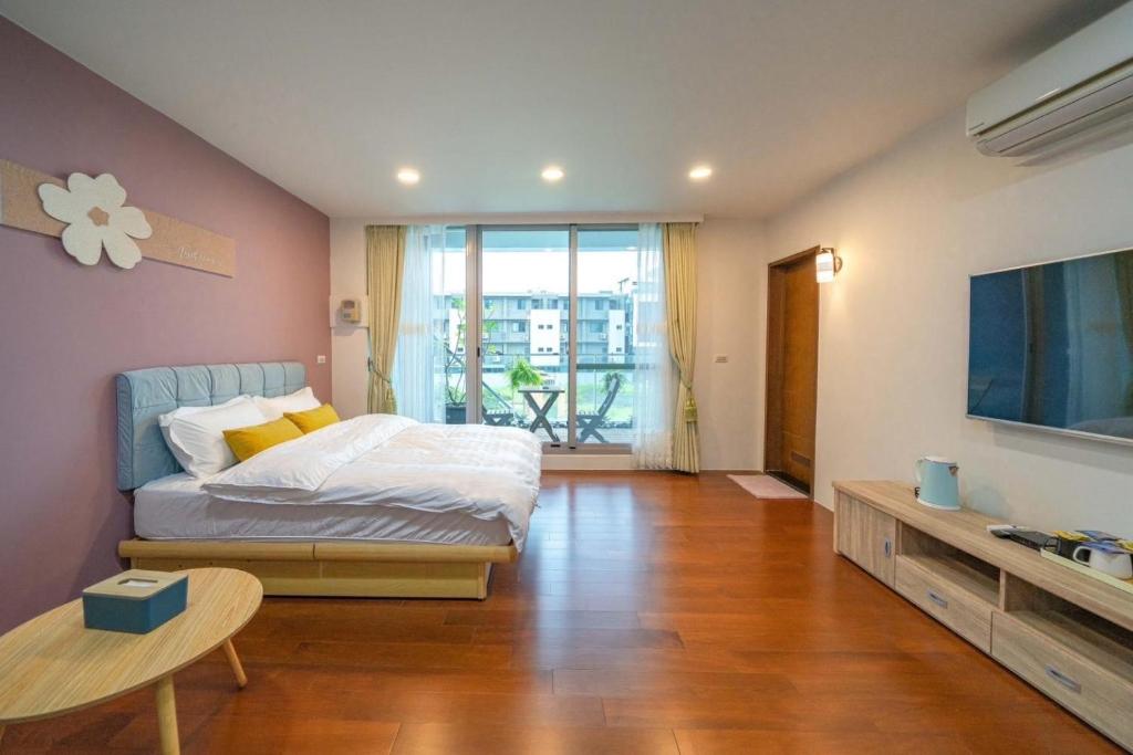 Luodong warm house