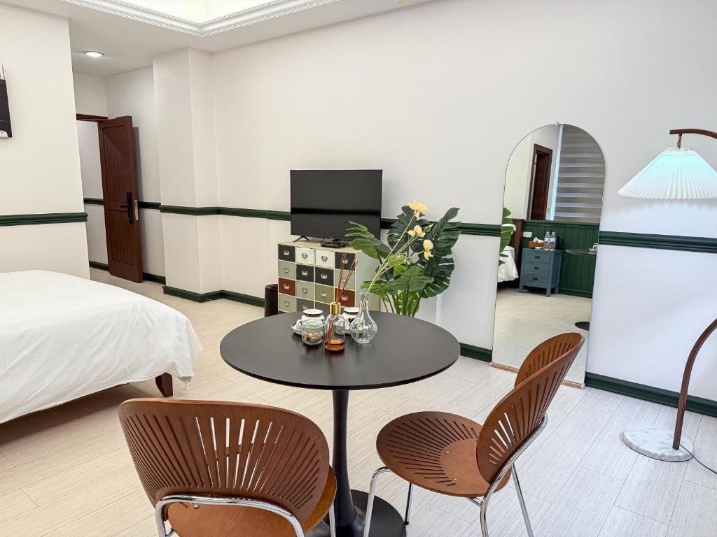 Soho 90 Inn